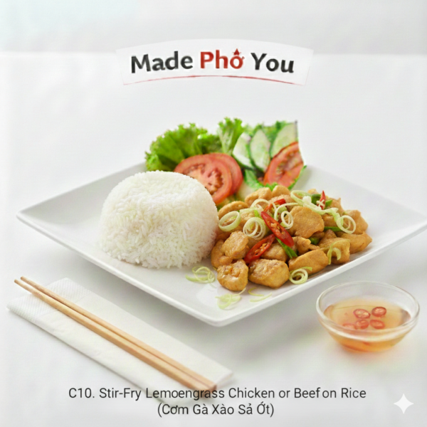 C10. Spicy Lemongrass Chicken or Beef on Rice (Cơm Gà Hoặc Bò Xào Sả Ớt)